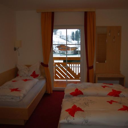 Appartement Tauernhof ไคลนาร์ล ภายนอก รูปภาพ