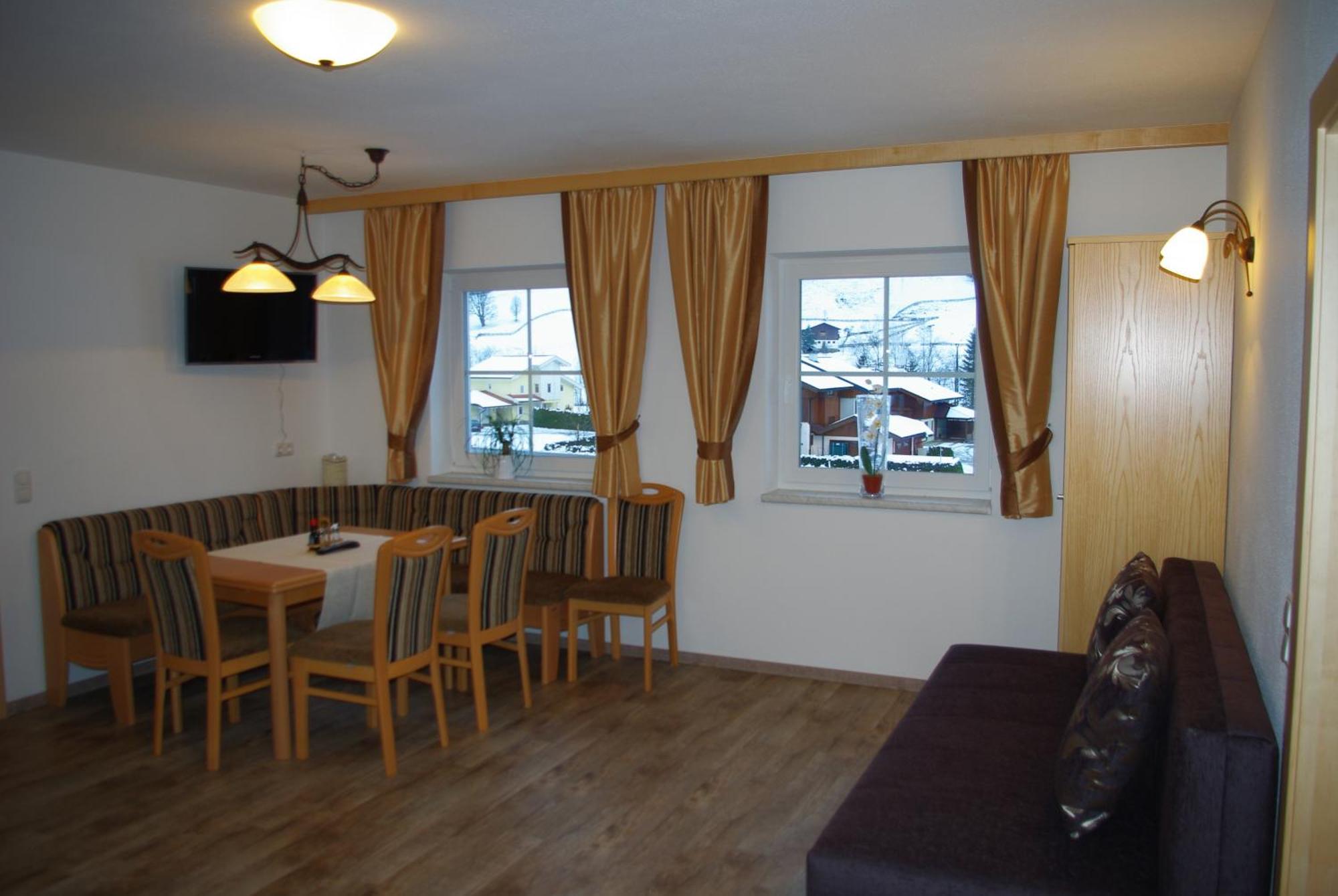 Appartement Tauernhof ไคลนาร์ล ภายนอก รูปภาพ